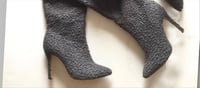 Short Girls Styling Tips: best boots for short height girls